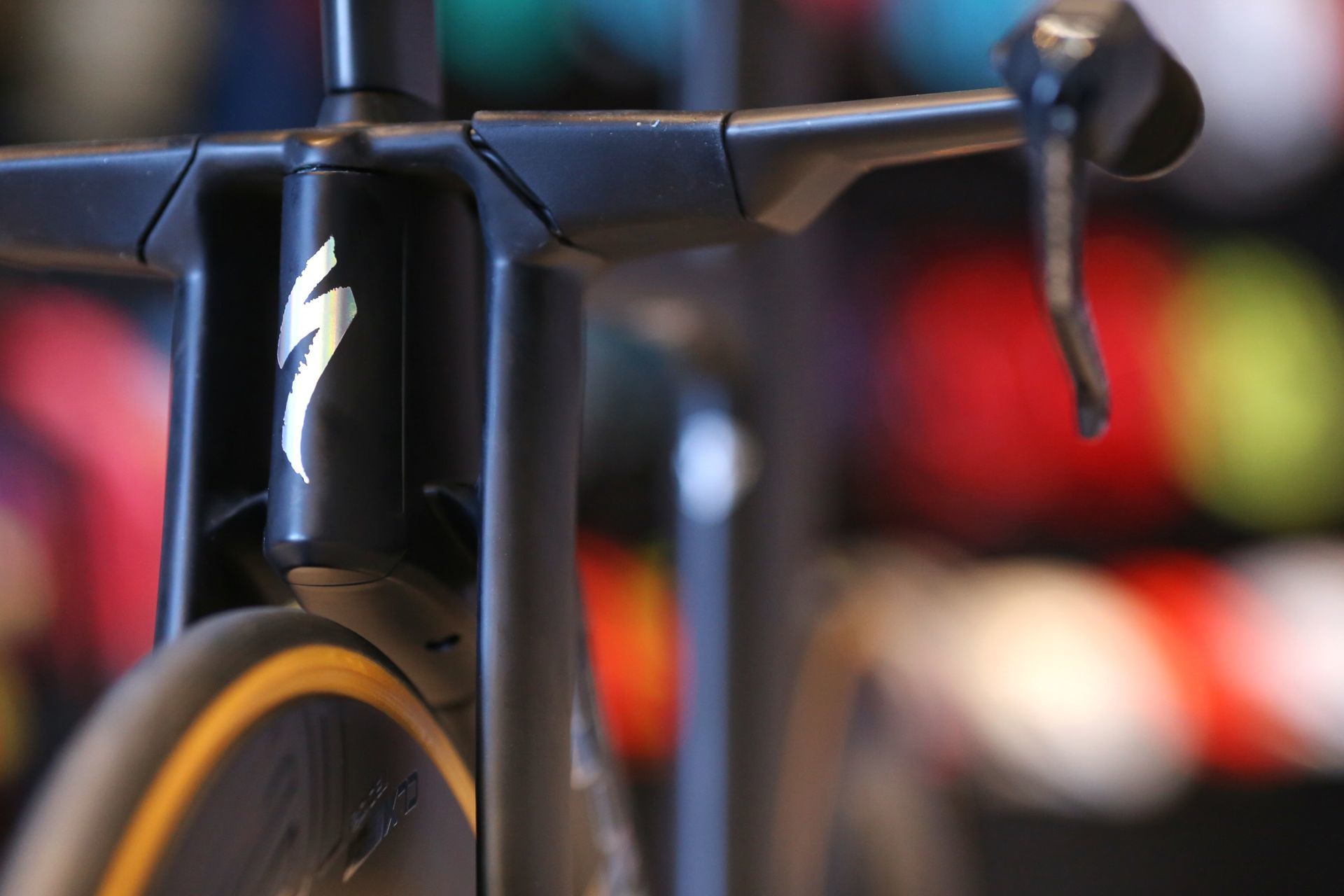 Foto Bicicleta Shiv Disc S-Works - Life Cycle Floripa Foto Bicicleta Shiv Disc S-Works - Life Cycle Floripa - Imagem 12