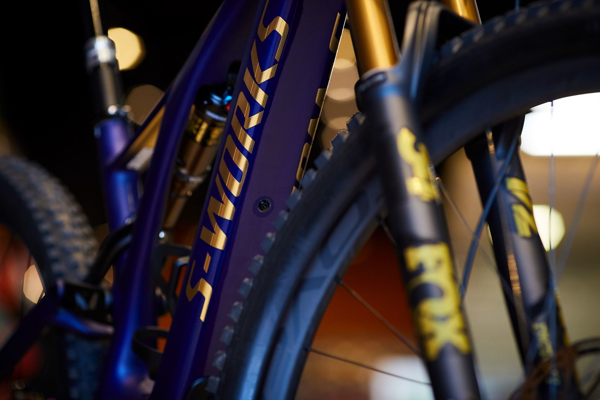 Foto Bicicleta Levo SL Founder's Edition - Life Cycle Floripa Foto Bicicleta Levo SL Founder's Edition - Life Cycle Floripa - Imagem 11