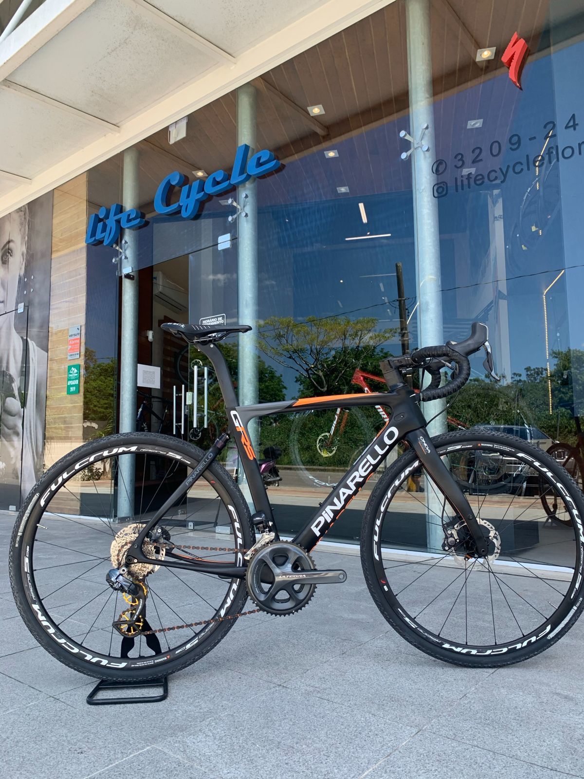 Foto Pinarello GAN RS - Semi nova - (Bike em Floripa) Foto Pinarello GAN RS - Semi nova - (Bike em Floripa) - Imagem 0