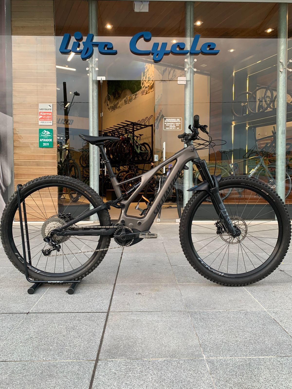 Foto Bicicleta Specialized Turbo Levo - (Bike em Floripa) Foto Bicicleta Specialized Turbo Levo - (Bike em Floripa) - Imagem 0