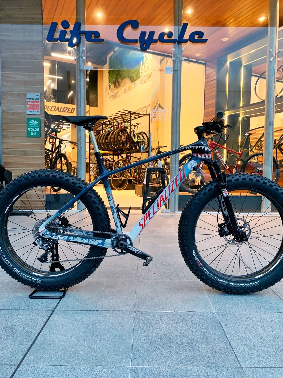 Foto Bicicleta Specialized Fatboy - (Bike em Floripa) Foto Bicicleta Specialized Fatboy - (Bike em Floripa) - Imagem 0