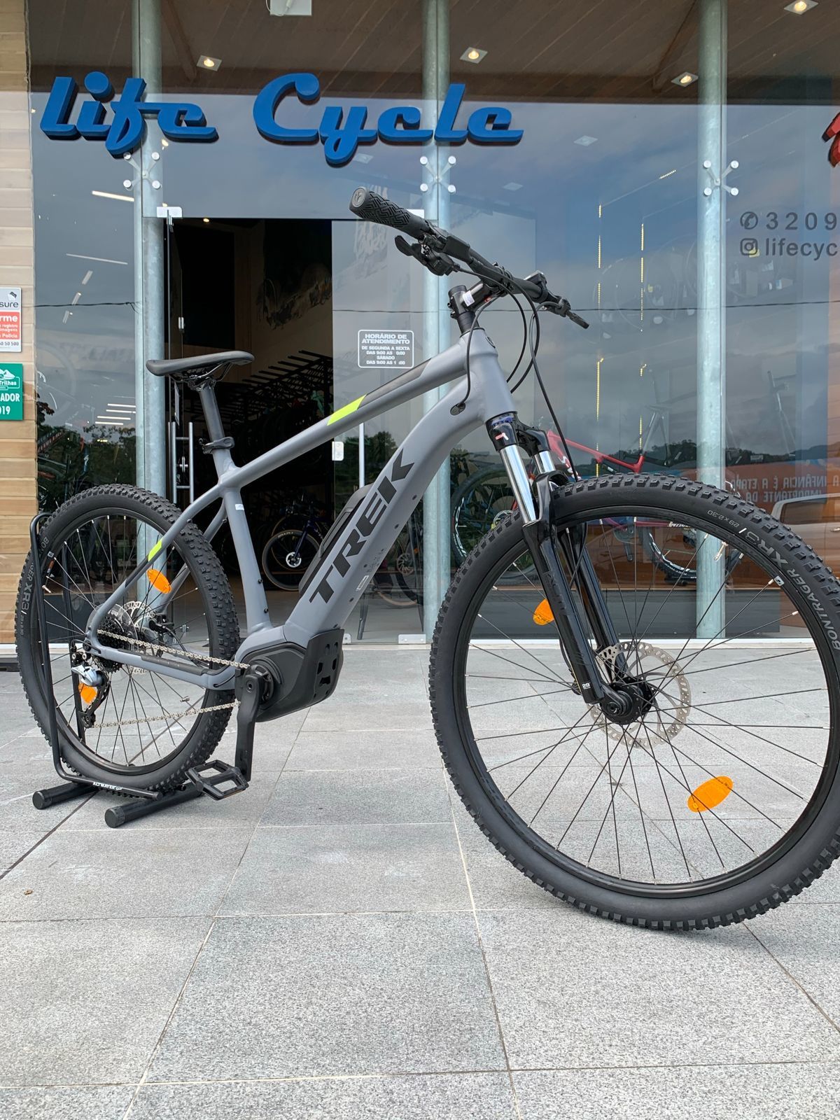 Foto Bicicleta Trek E-bike PowerFly 4 - (Bike em Floripa) Foto Bicicleta Trek E-bike PowerFly 4 - (Bike em Floripa) - Imagem 0