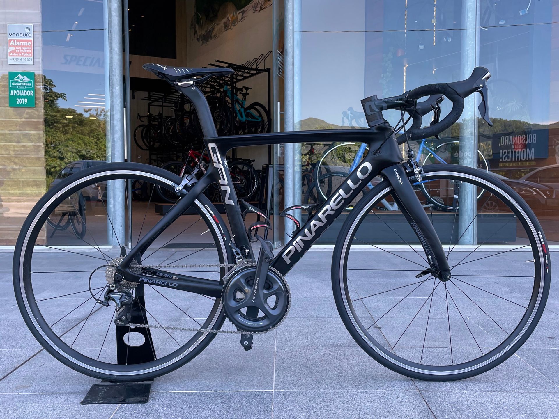 Foto Bicicleta Pinarello GAN S - (Bike em Floripa) Foto Bicicleta Pinarello GAN S - (Bike em Floripa) - Imagem 0