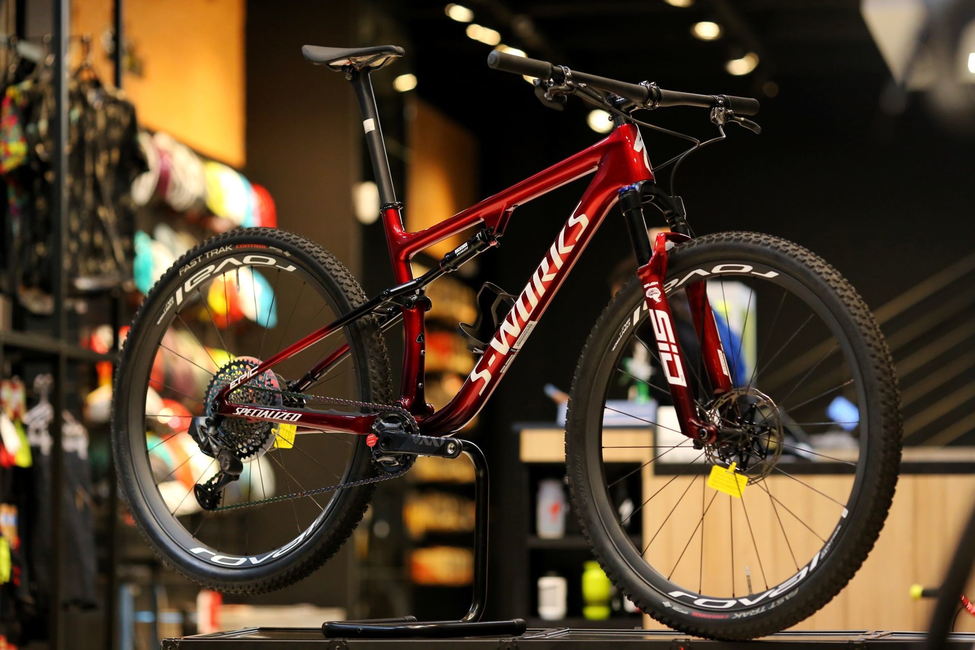 Foto A Campeã Epic S-Works - A mais vendida da Specialized Foto A Campeã Epic S-Works - A mais vendida da Specialized - Imagem 4