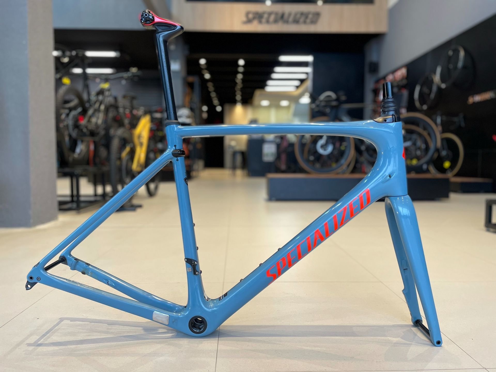 Foto Specialized Frame Roubaix - Semi nova - (Bike em Floripa) Foto Specialized Frame Roubaix - Semi nova - (Bike em Floripa) - Imagem 0
