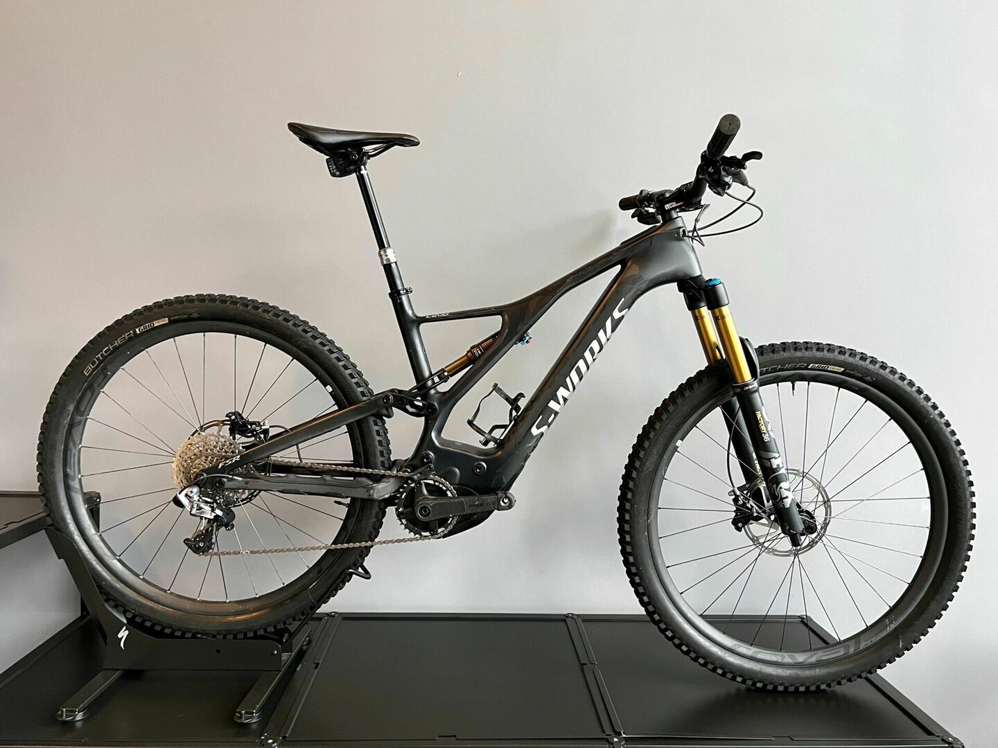 Specialized Turbo Levo S-Works - Semi nova - (Bike em Floripa) Specialized Turbo Levo S-Works - Semi nova - (Bike em Floripa)