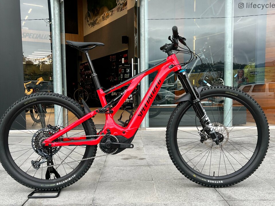 Specialized Turbo Levo Comp vermelha - Semi nova - (Bike em Floripa)